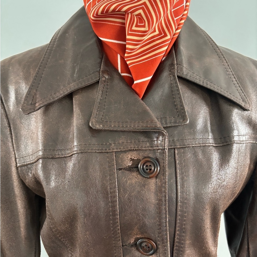 Vintage Women's Brown Leather Jacket - Picture 2 of 10